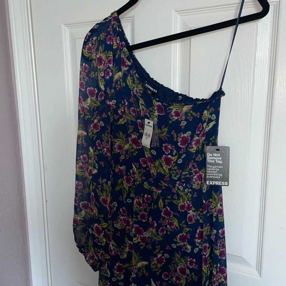 NWT Navy Blue Floral Express Dress